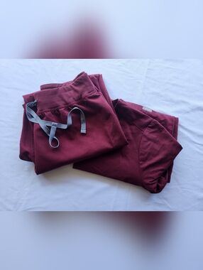 S/M FIGS Burgundy Set